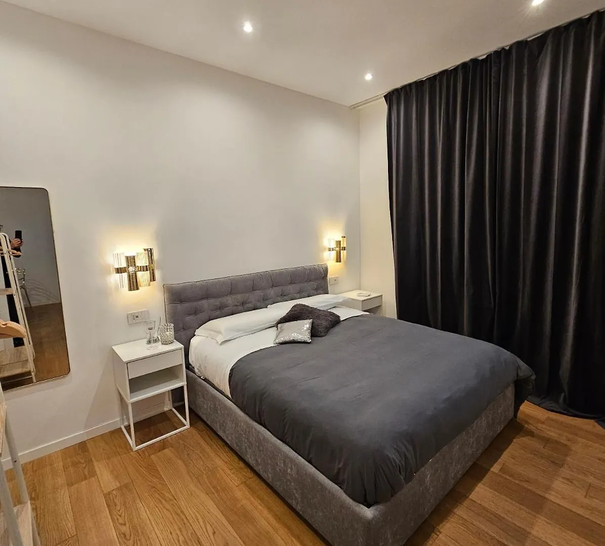 Cozy Apartment Between Sempione, City Life And Mico ! Milan 0*,