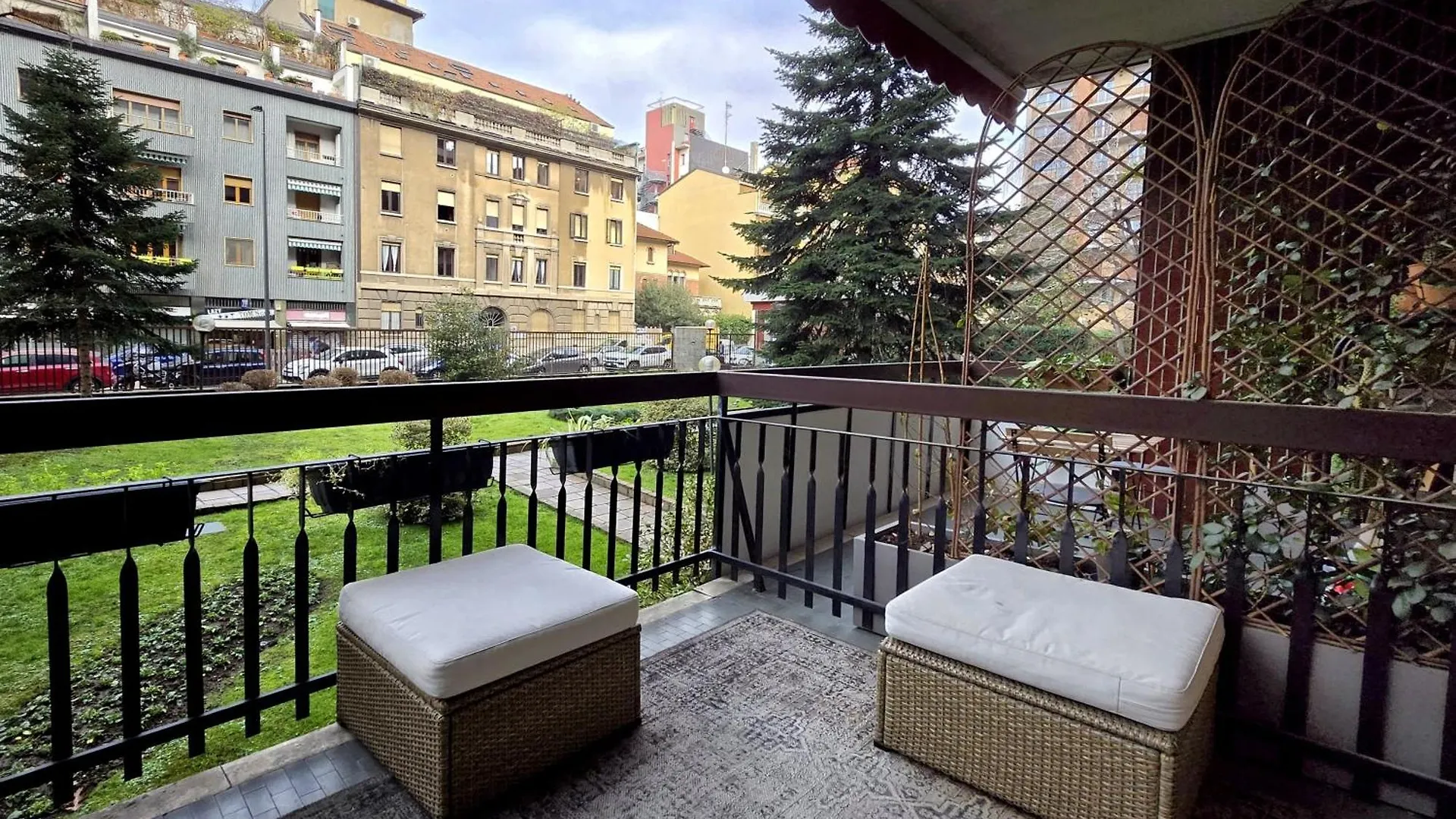 Cozy Apartment Between Sempione, City Life And Mico ! Milan Italy