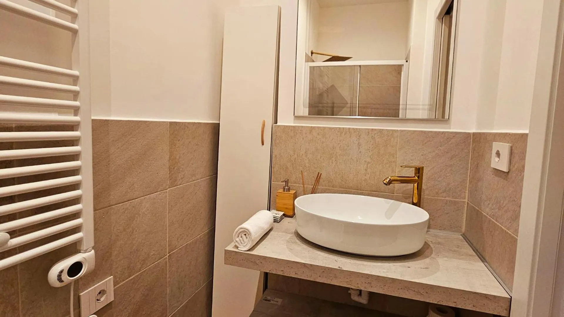 Cozy Apartment Between Sempione, City Life And Mico ! Milan 0*,  Italy