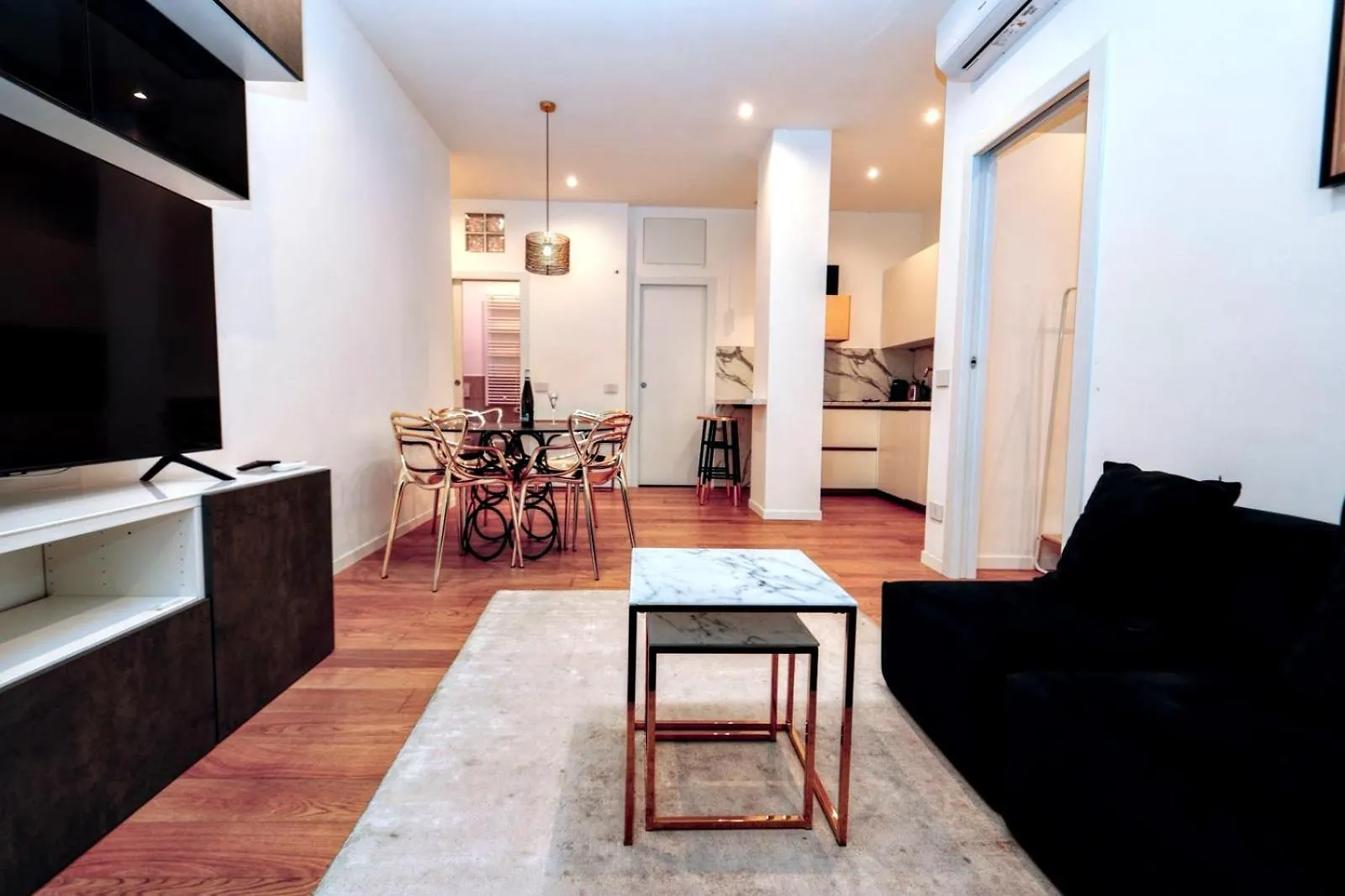 Cozy Apartment Between Sempione, City Life And Mico ! Milano